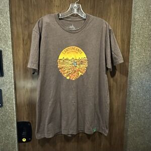 Canyonlands National Park T-Shirt Size L Brown Casual Wild Tribute Soft Gorpcore